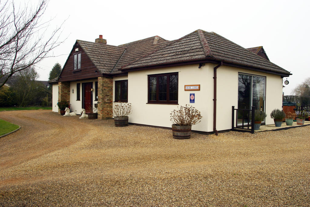 Shire Lodge Ramsey (Cambridgeshire) Exterior photo